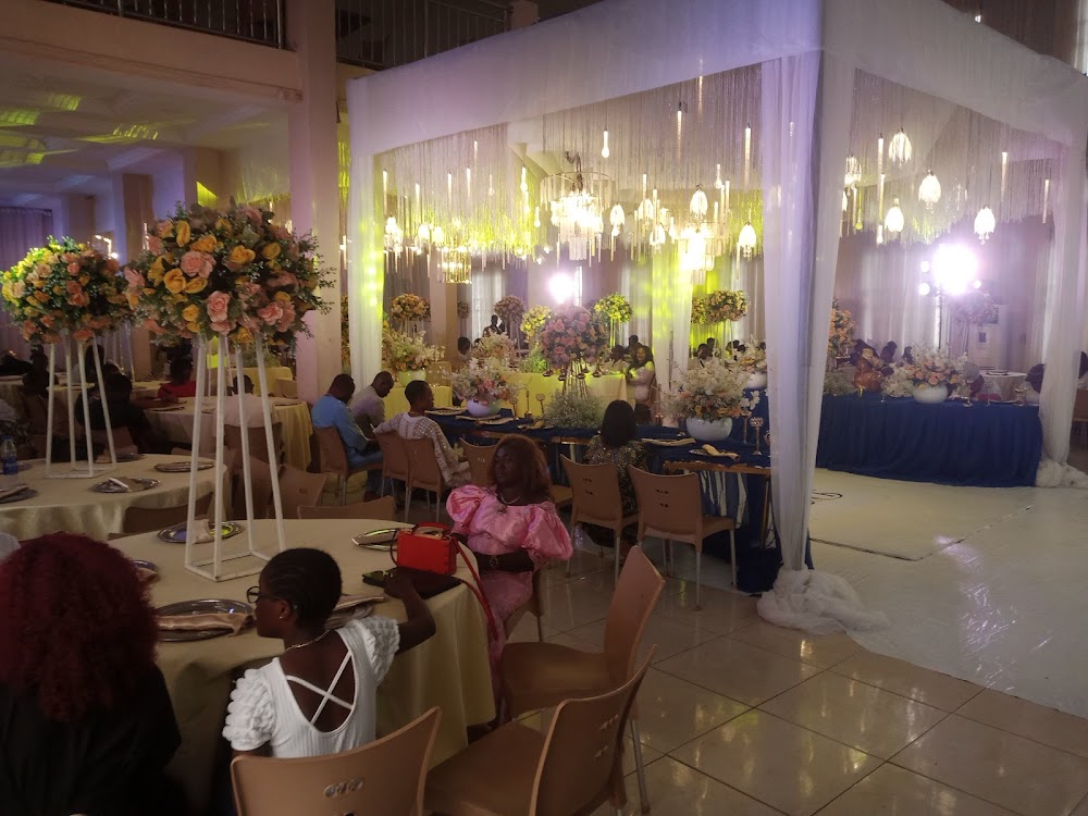 OMOREGGY'S EVENT CENTRE photo 3